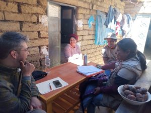 Victor à l'écoute de paysans (2), Ancash, juillet 2024